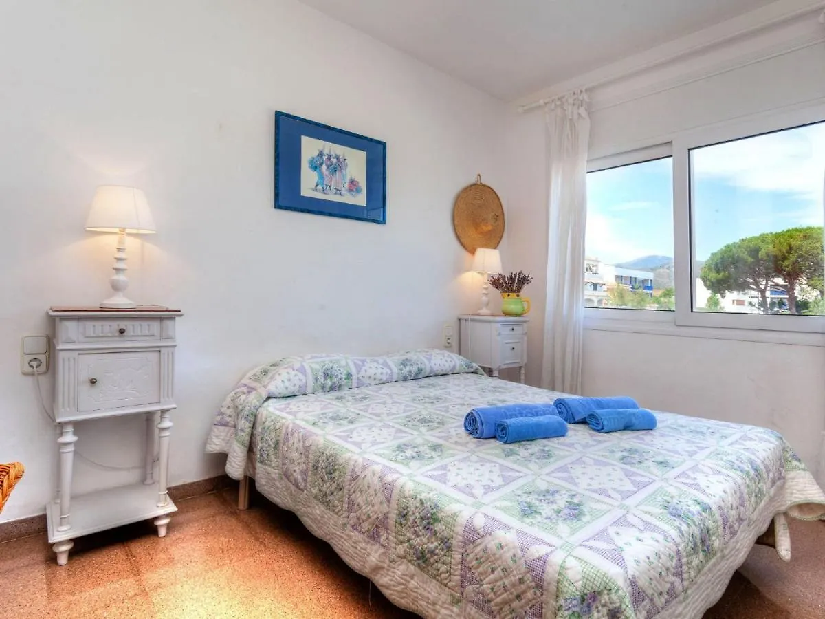 Apartment Maritim II By Interhome Llança Spagna