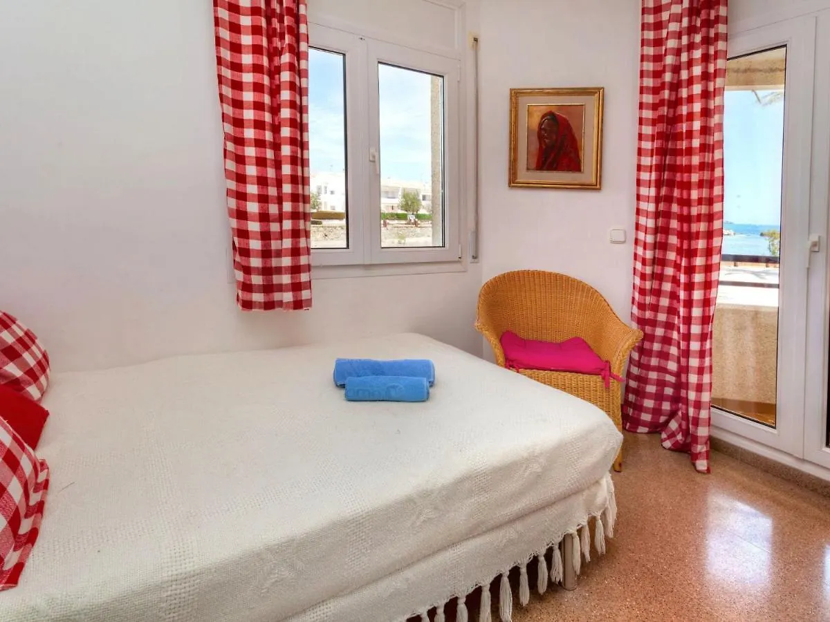 Apartment Maritim II Llanca Spain